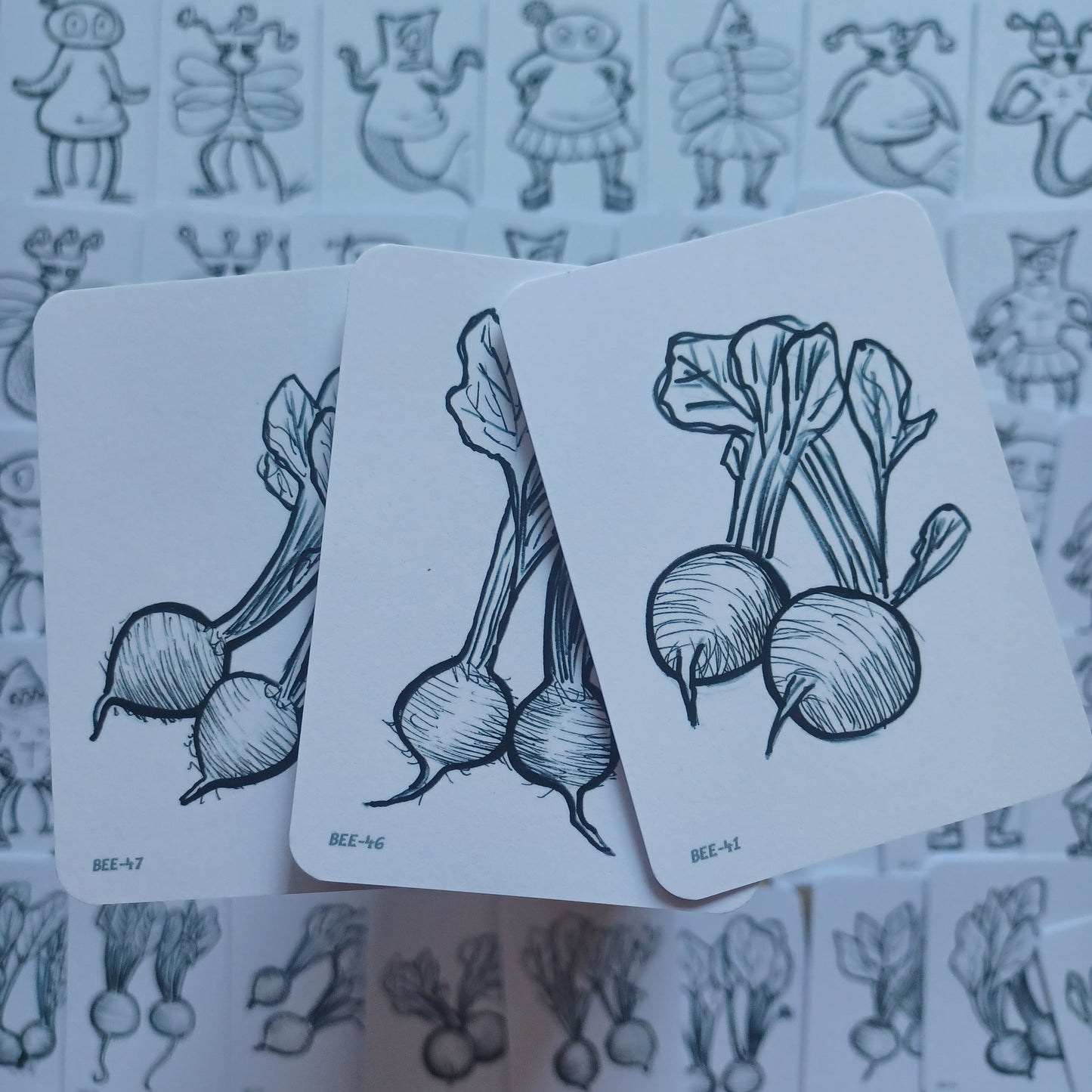 ... Quickly Grabbing creatures that are totally different and counting your Beetroots. (B&W edition)